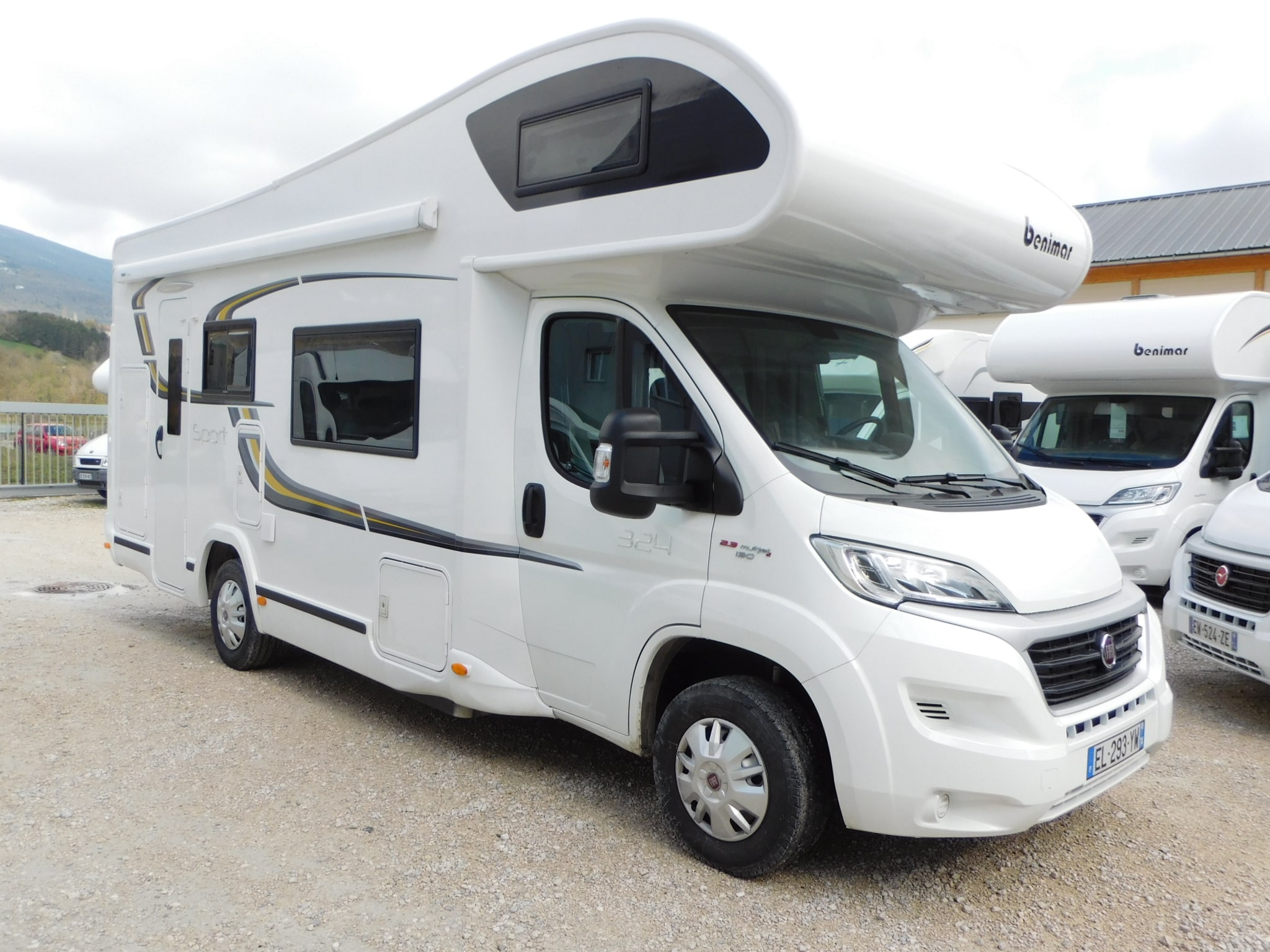 camping car BENIMAR  SPORT 324 modèle 2017