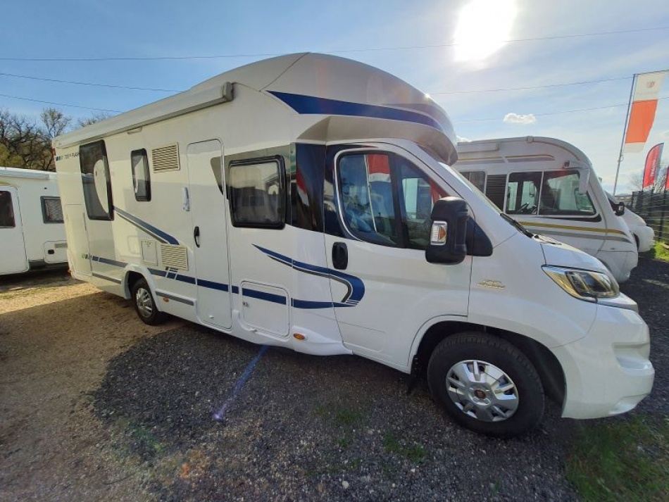 camping car CHAUSSON  FLASH 728 EB modèle 2015