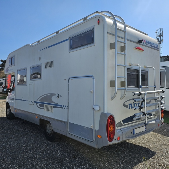 ADRIA  ADRIATIK 680 SK