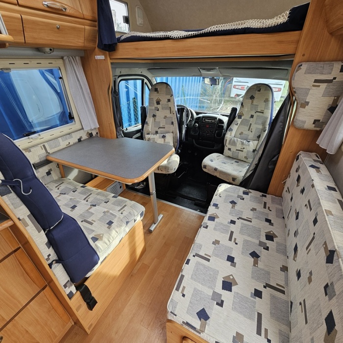 ADRIA  ADRIATIK 680 SK