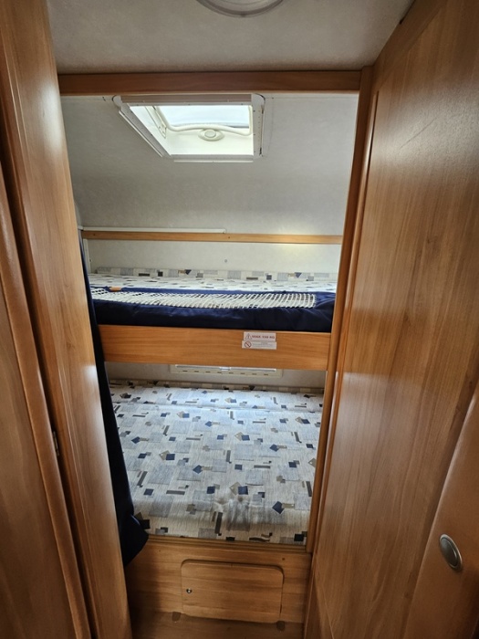 ADRIA  ADRIATIK 680 SK