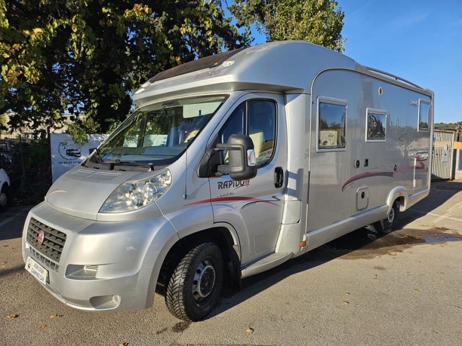 camping car RAPIDO  TITANIUM 7096 mod&egrave;le 2009
