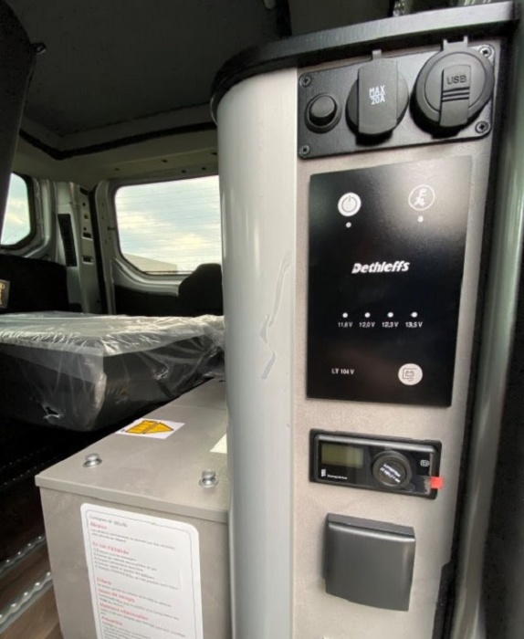 DETHLEFFS  GLOBEVAN TRAIL CAMP TWO