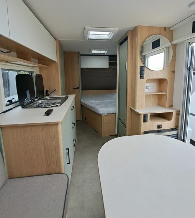 caravane LMC  STYLE 440 D modèle 2024