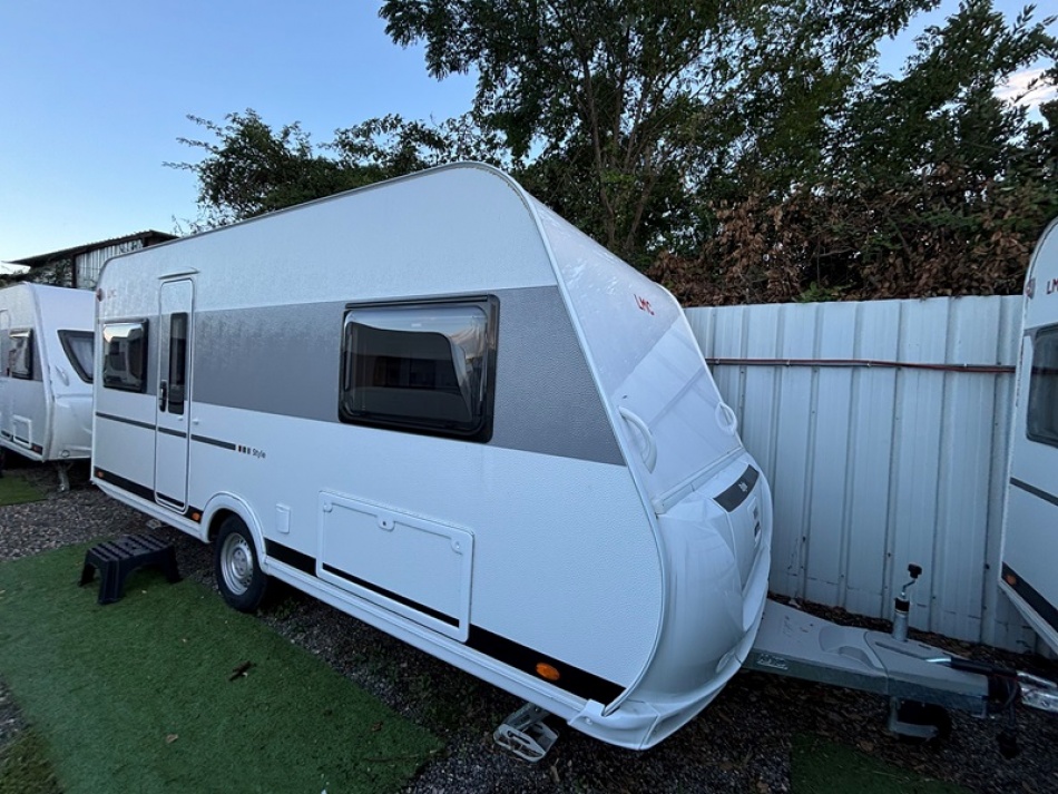 LMC  STYLE 440 D