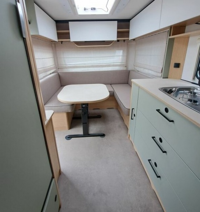 LMC  STYLE 440 D