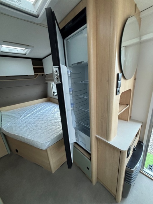 LMC  STYLE 440 D
