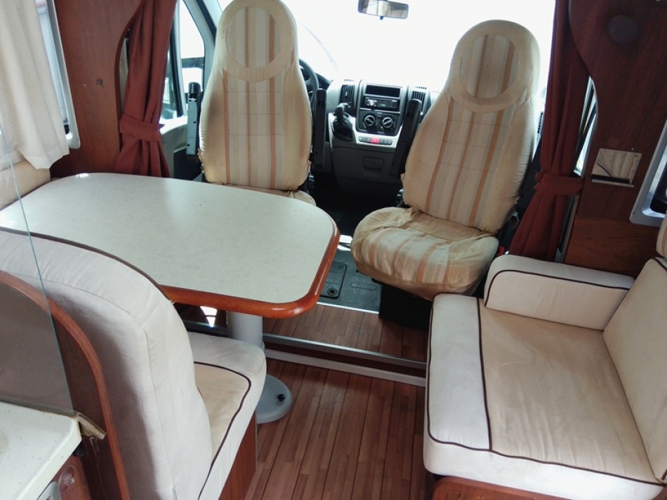 ELNAGH  PRINCE 580 L