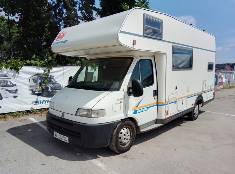 camping car EURA MOBIL  SPORT 635 modèle 2004