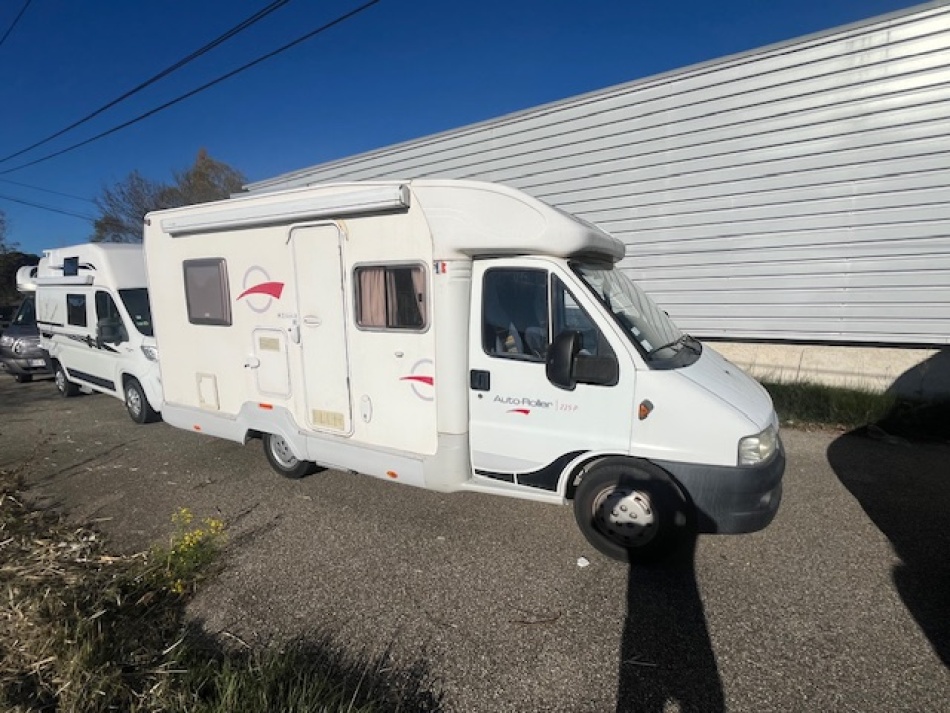 camping car ROLLER TEAM  Auto-Roller 225P mod&egrave;le 2006