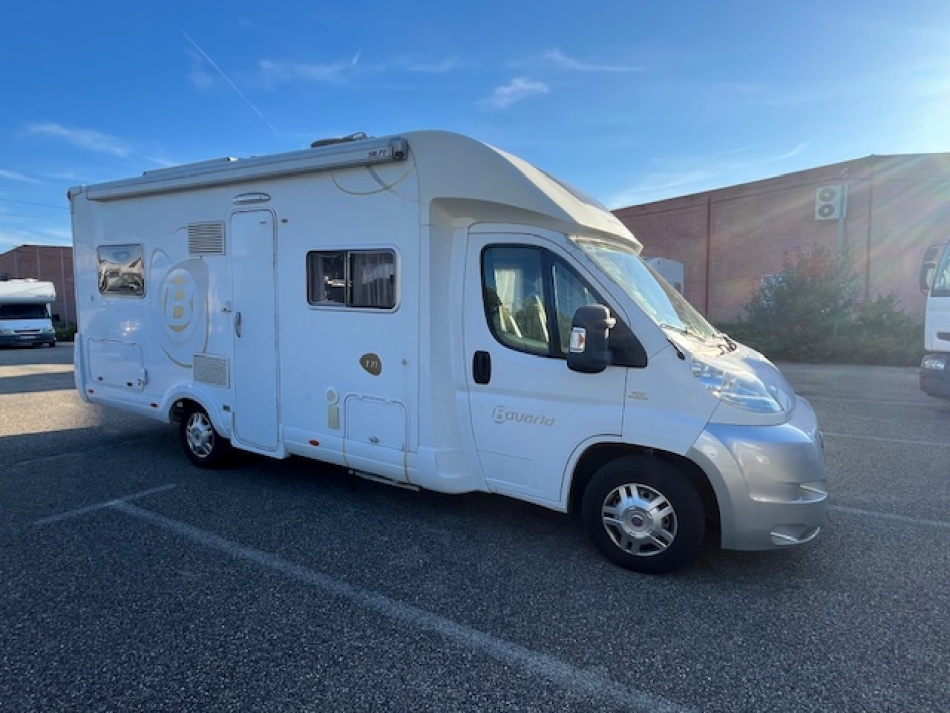 camping car PILOTE  T071 T 71 modèle 2011