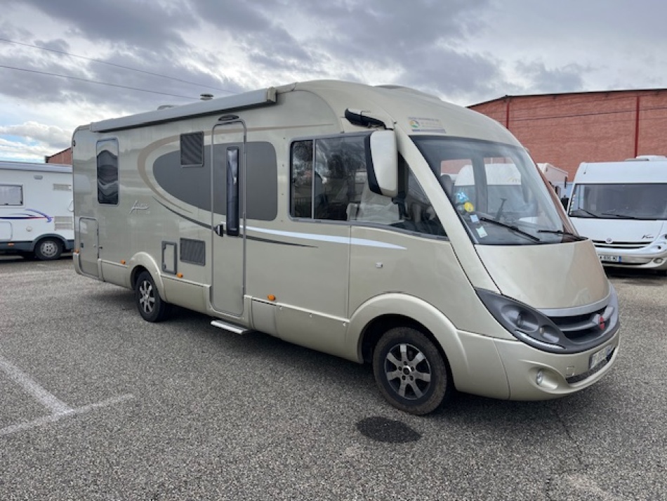 camping car BURSTNER  aviano 727 mod&egrave;le 2015