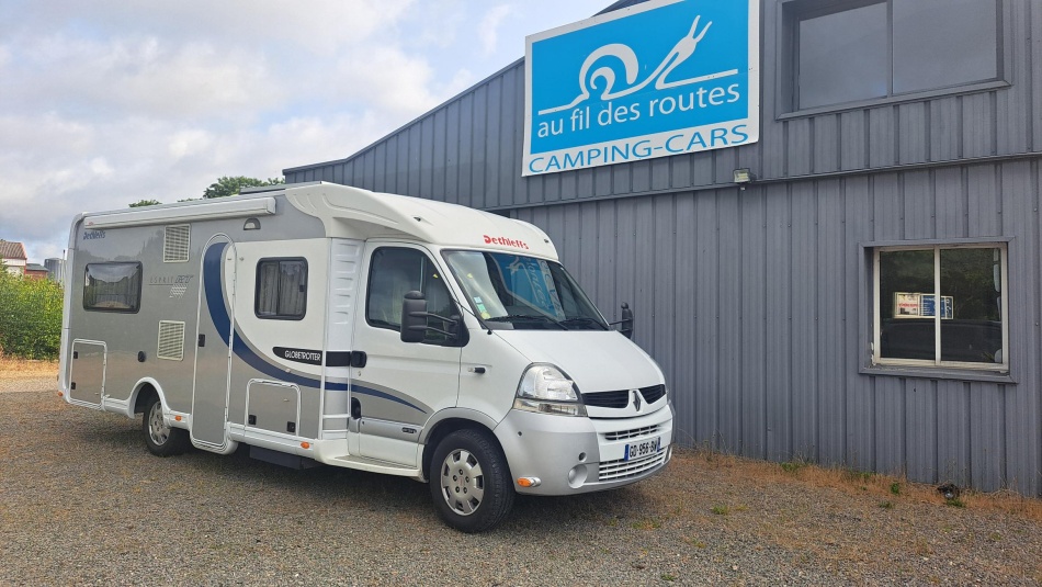 camping car DETHLEFFS  GLOBETROTTER RT6844 modèle 2007