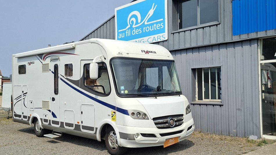 camping car FRANKIA  680 BD modèle 2014