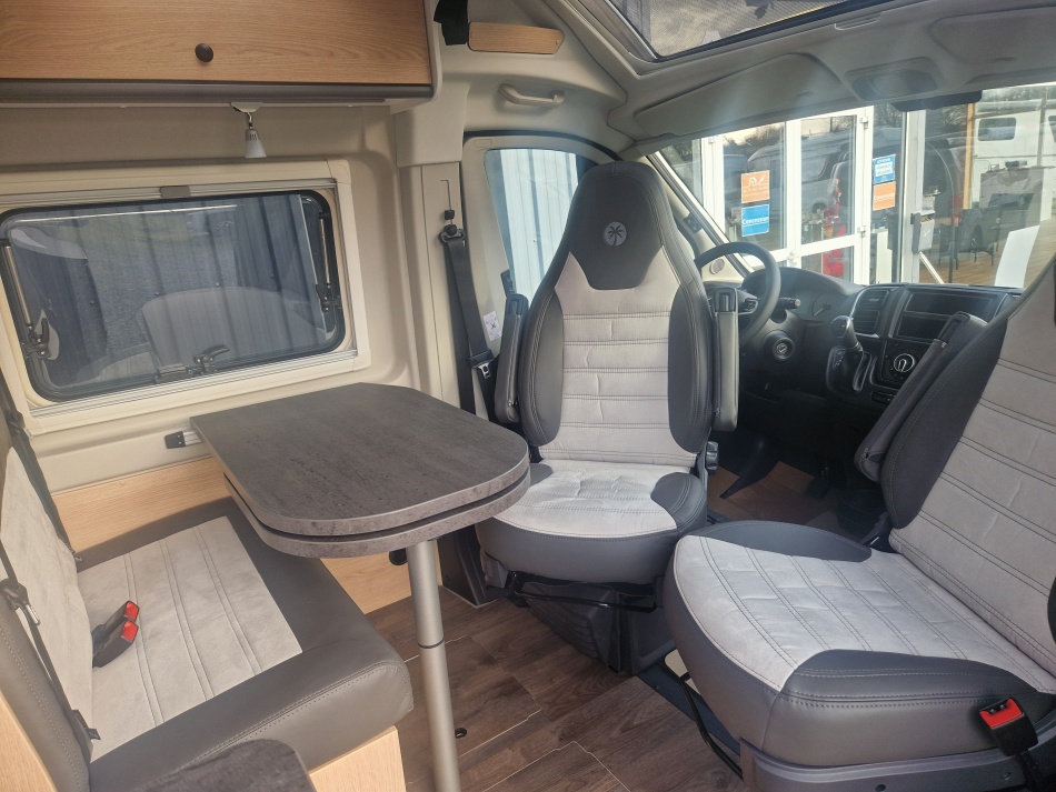 camping car SUNLIGHT  CLIFF 600X RT modèle 2026