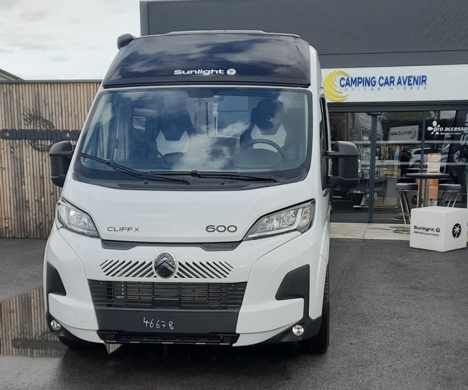 camping car SUNLIGHT  CLIFF X CLIFF 600 X modèle 2026