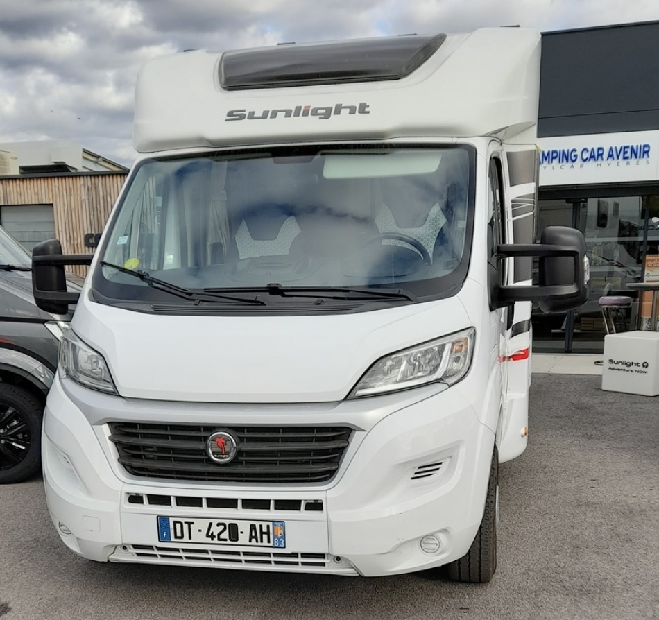 camping car SUNLIGHT  T T67 modèle 2015