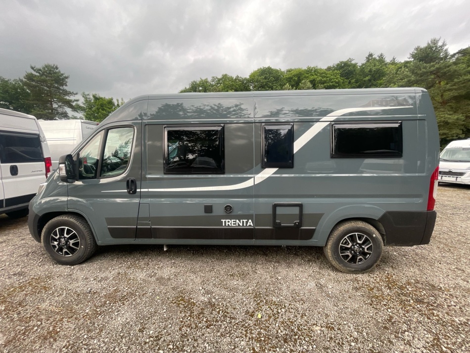 camping car POSSL  FOURGON AMENAGE TRENTA 600 R modèle 2024