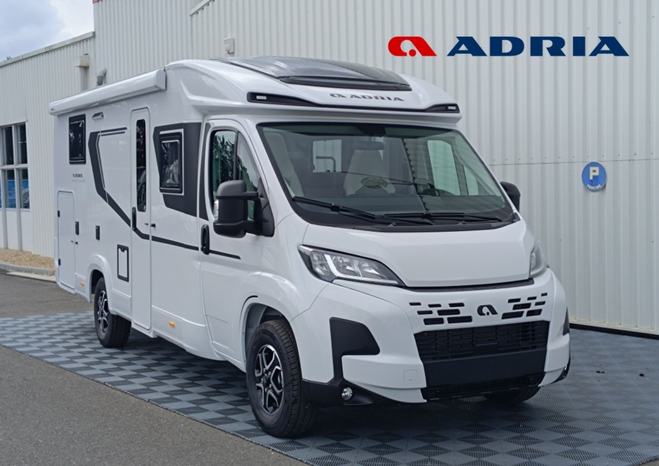 camping car ADRIA  COMPACT DC mod&egrave;le 2026