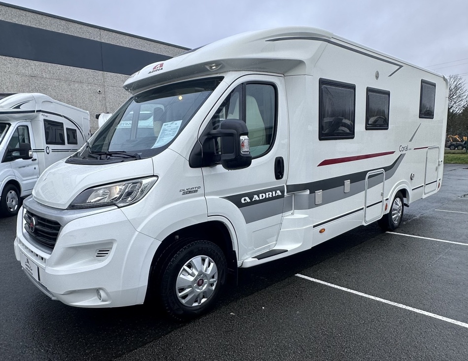 camping car ADRIA  CORAL SUPREME 690SC mod&egrave;le 2015