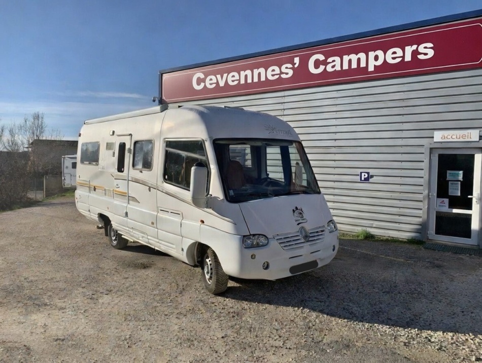 camping car ESTEREL  L 21 mod&egrave;le 2005