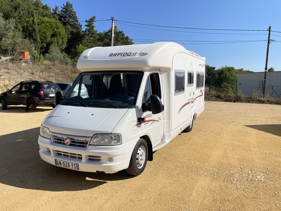 camping car RAPIDO  7086 C modèle 2005