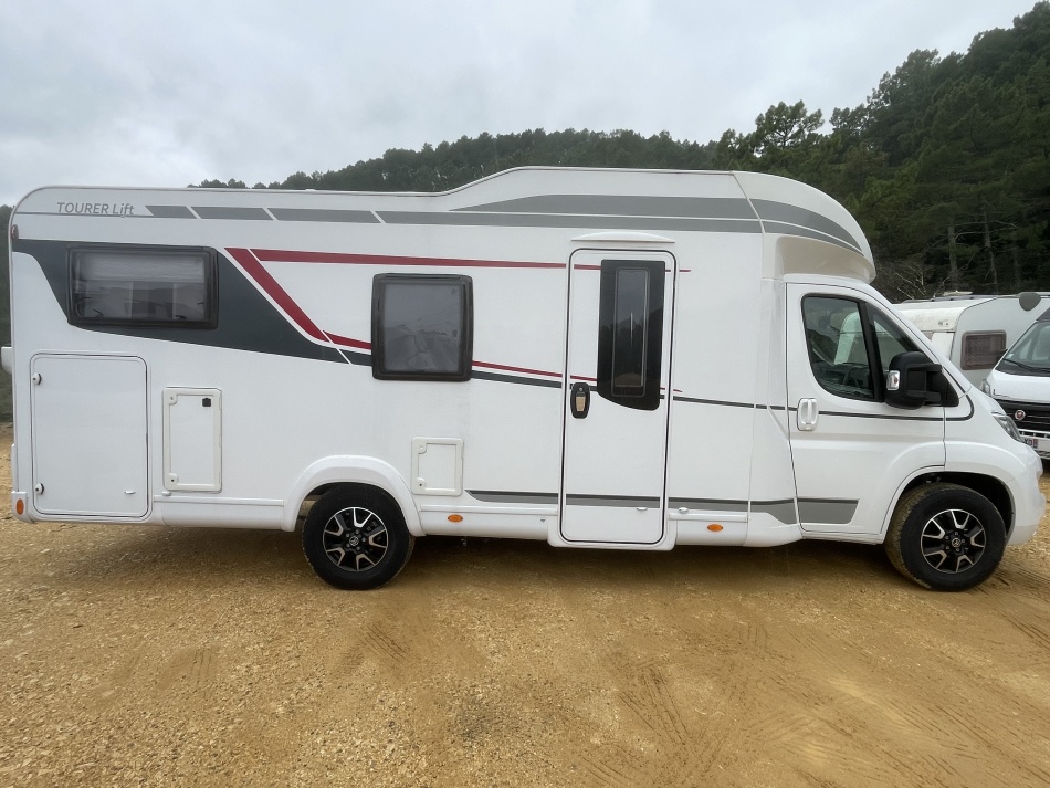 camping car LMC  TOURER LIFT 730 G modèle 2024
