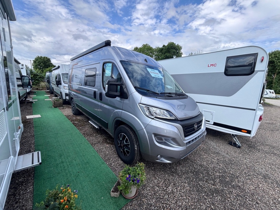 camping car WEINSBERG  CARABUS 600 MQ modèle 2024