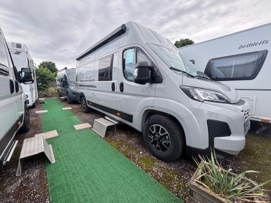 camping car WEINSBERG  CARATOUR 630 MEG mod&egrave;le 2025