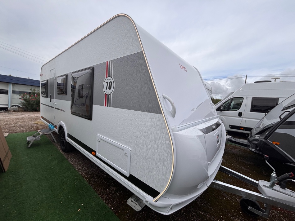 caravane LMC  STYLE 70 ANS 453D mod&egrave;le 2026