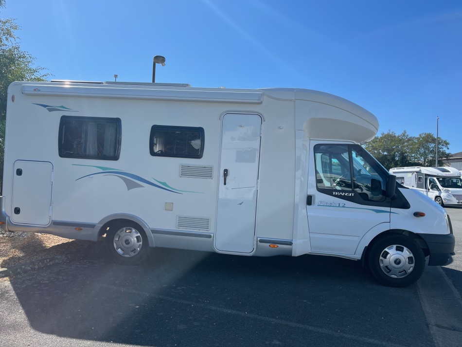 camping car CHAUSSON  FLASH FLASH 12 modèle 2010