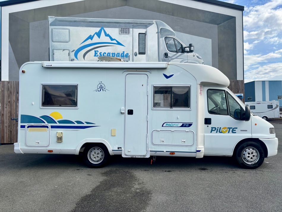 camping car PILOTE  PACIFIC PACIFIC P8 modèle 2002