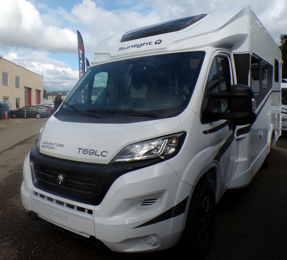 camping car SUNLIGHT  T69 LC modèle 2024