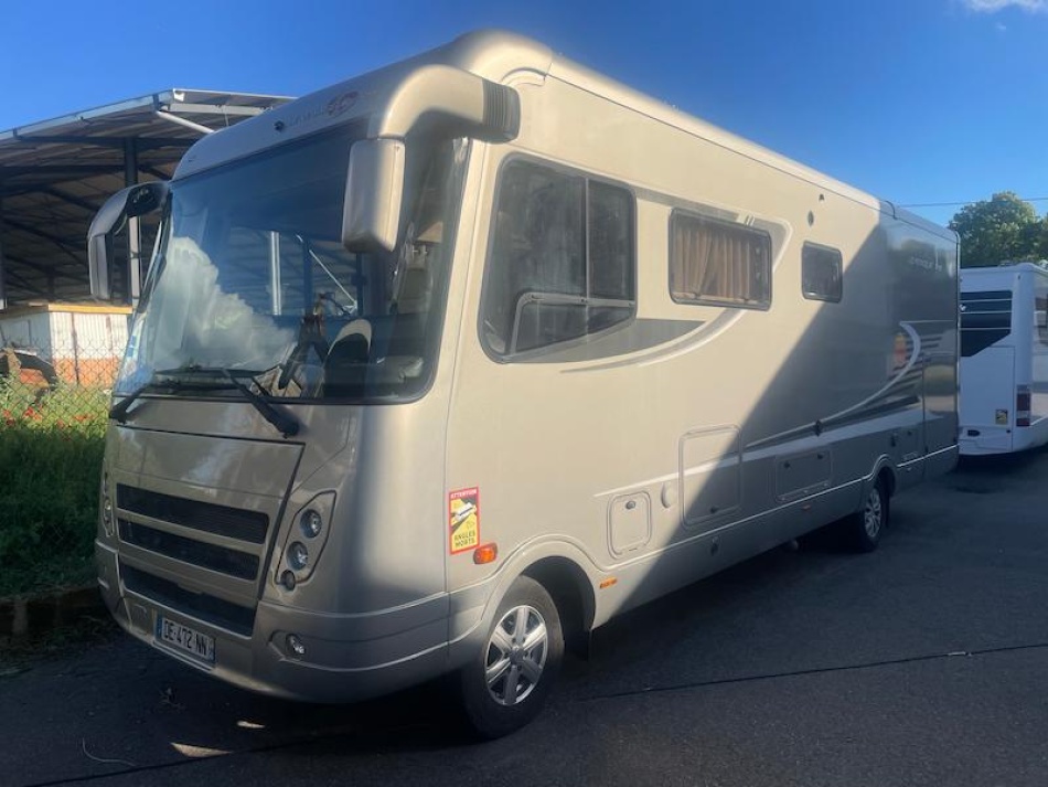 camping car LE VOYAGEUR  RMB 874 QD mod&egrave;le 2014