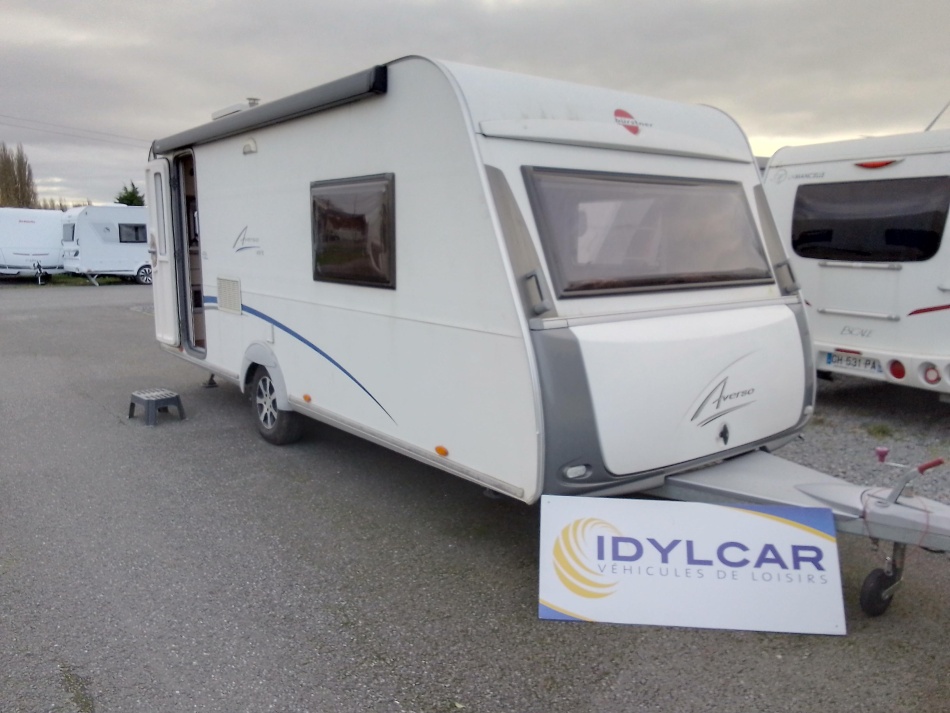 caravane BURSTNER  AVERSO 470 TS modèle 2011