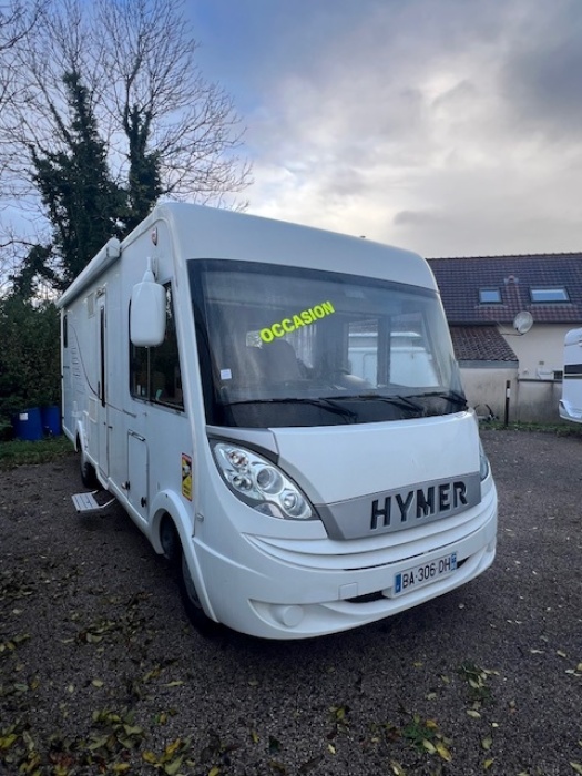 camping car HYMERMOBIL  CLASSE B CLASSE B 678 modèle 2010