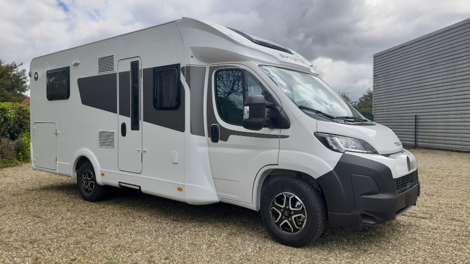 camping car SUNLIGHT  T 69 LC BOITE AUTOMATIQUE modèle 2025