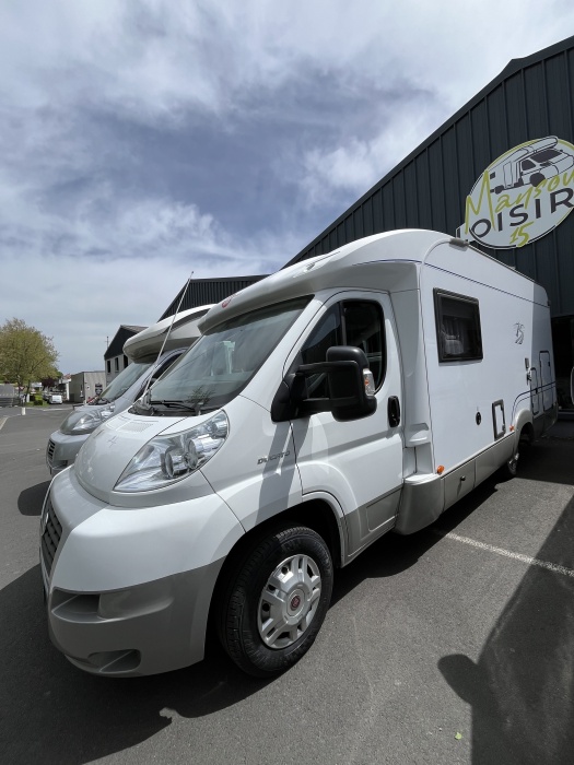 camping car BURSTNER  SOLANO T690 FT modèle 2009