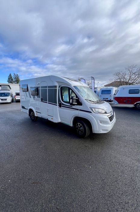 camping car CARADO  PRO V132 modèle 2024
