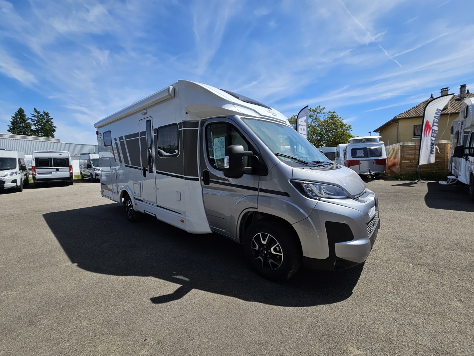 camping car CARADO  PRO+ T448 modèle 2025