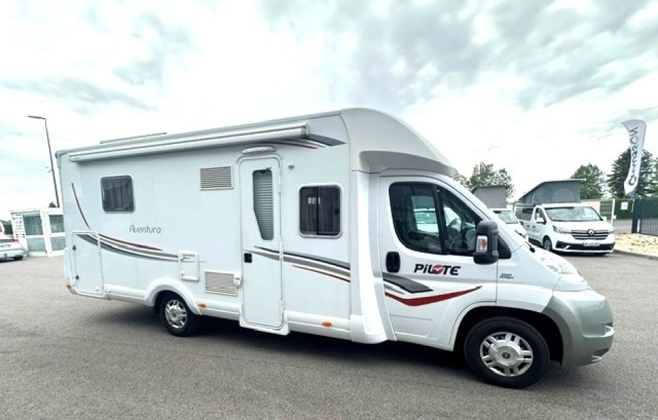 camping car PILOTE  AVENTURA P 736 C mod&egrave;le 2011