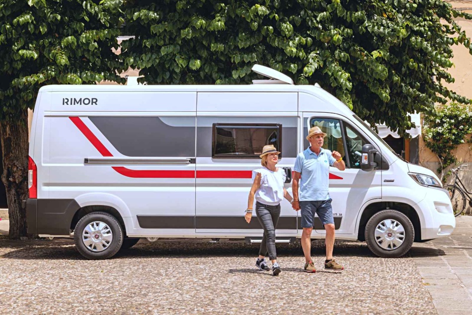 camping car RIMOR  HORUS 38 mod&egrave;le 2026