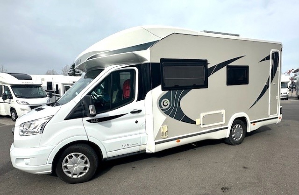 camping car CHAUSSON  TITANIUM 640 modèle 2019