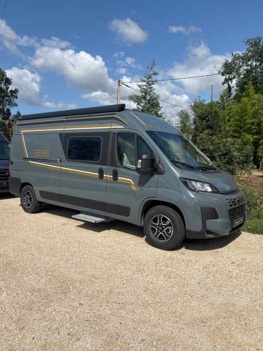 camping car BURSTNER  B66 600 C modèle 2026