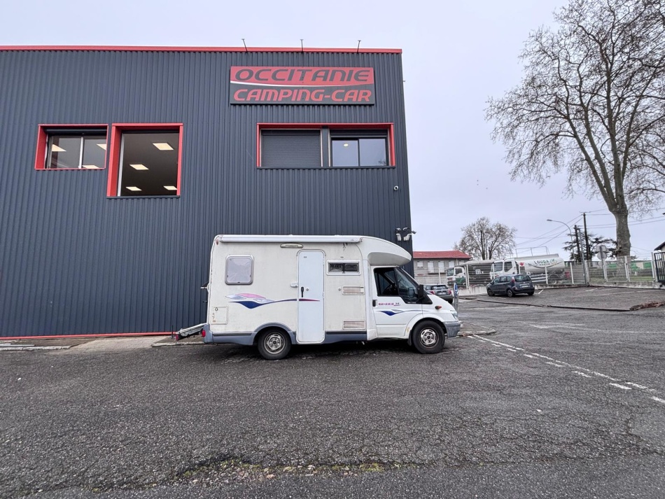 camping car CHALLENGER  GENESIS 32 mod&egrave;le 2006