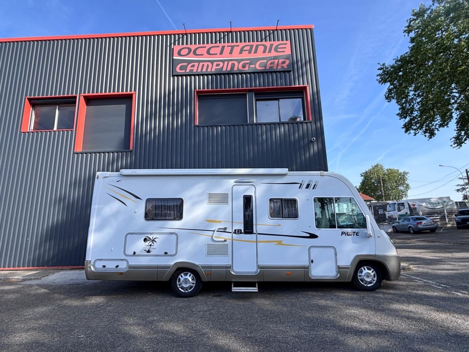 camping car PILOTE  REFERENCE G740 mod&egrave;le 2010