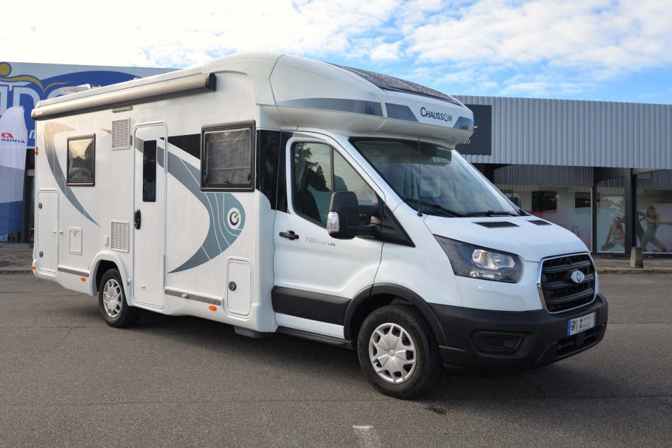 camping car CHAUSSON  FIRST LINE 720 mod&egrave;le 2022