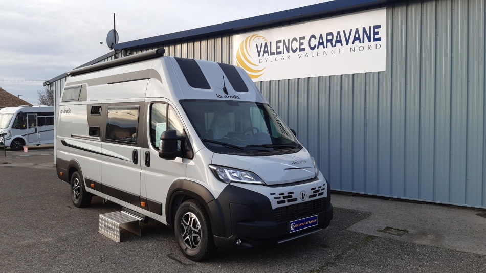 camping car LA STRADA  AVANTI EB modèle 2025