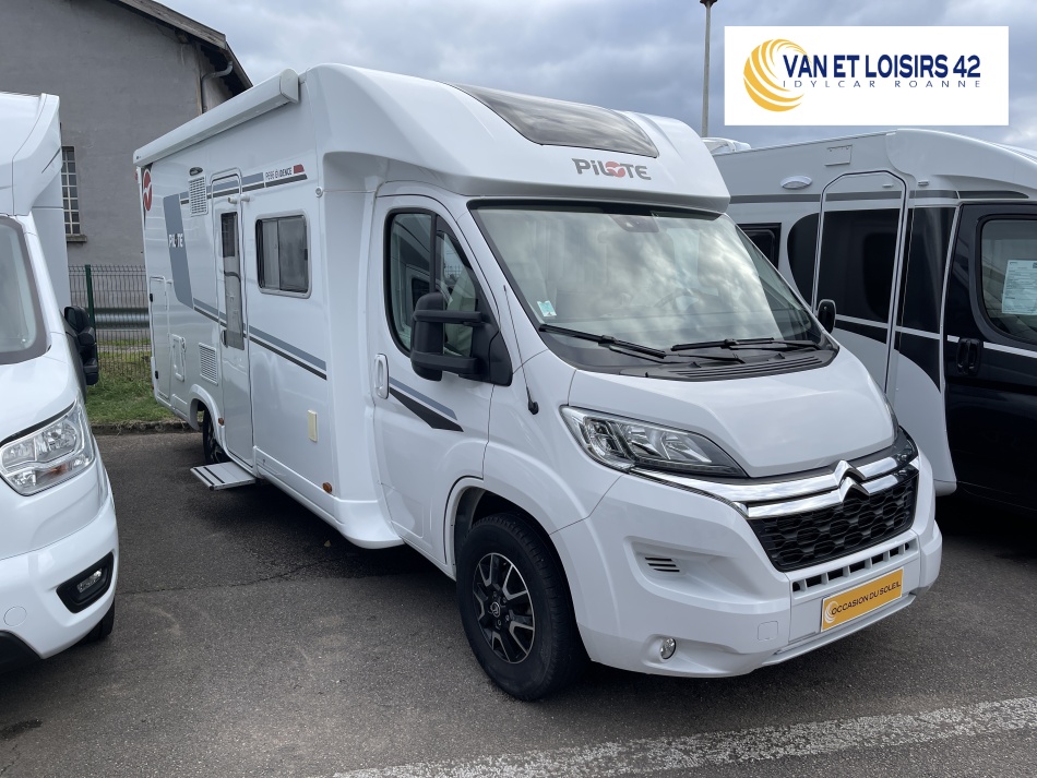 camping car PILOTE  EVIDENCE P696 D modèle 2023
